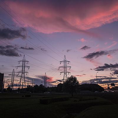 Timeline: Road to Revolution by Ariana