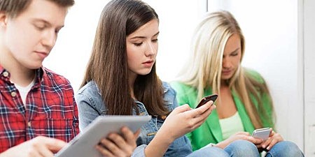 EL INTERNET EMPIEZA A GANAR FUERZA