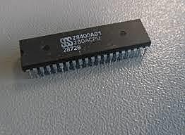 commercializzazione di microprocessori a 32 bit