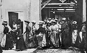 LA REVOLUCIÓN INDUSTRIAL LLEGA A SU FIN