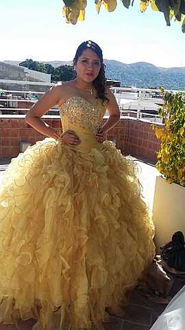 MIS 15 AÑOS DE EDAD