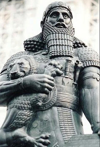 Asurbanipal nombrado rey del imperio asirio