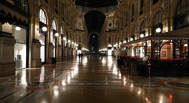 Coprifuoco in Lombardia, poi Campania e Lazio