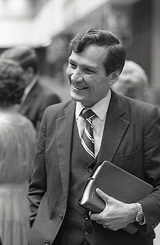 Adrian Rogers elected SBC president to start conservative revolution