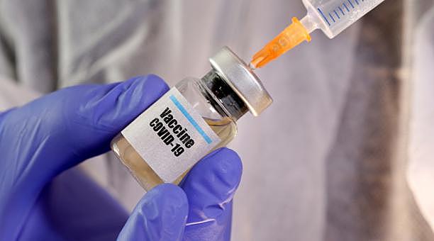 VACUNAS CANDITAS PARA EL CURA DEL COVID 19