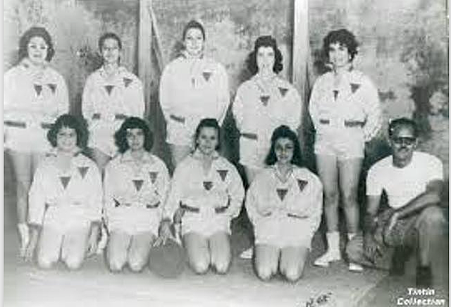 Primer equipo de mujeres