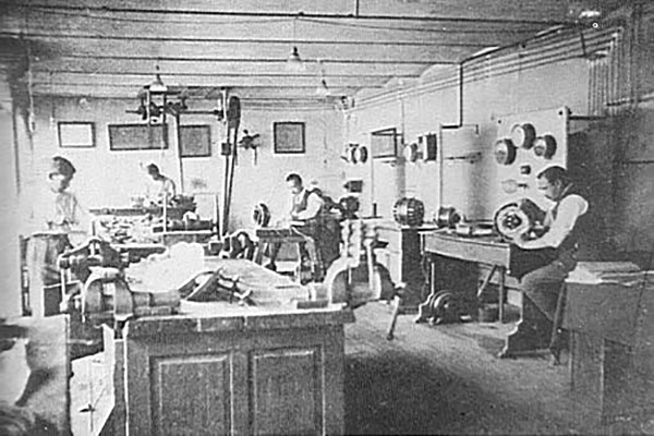 Escuelas de Artes y Oficios