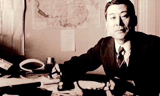 CIENTÍFICO JAPONÉS K. TANAKA