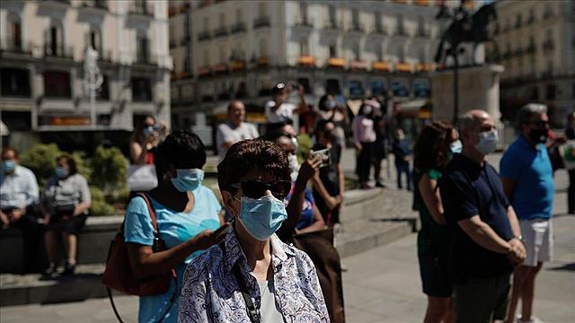 ESPAÑA REPORTA NUEVO RÉCORD CON 950 FALLECIDOS POR CORONAVIRUS EN 24 HORAS