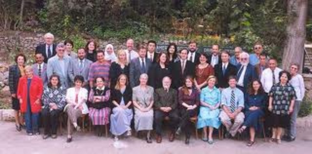 establish and lead interfet a multination peacekeeping