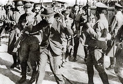 Ibáñez y la matanza del seguro obrero