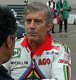 Giacomo Agostini rompe el record de Geoff