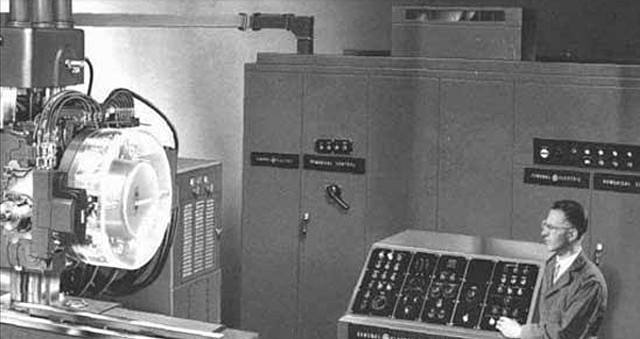 Primera maquina automatizada