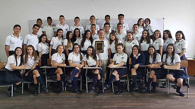 Estudios de secundaria.