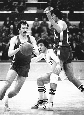 La incomoda séptima posición.