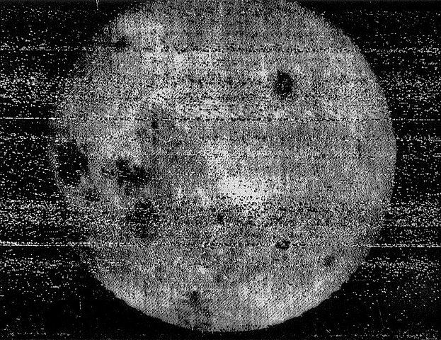 La primera imagen de la cara oculta de la luna