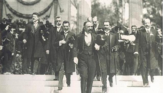 Teléfono y decena trágica