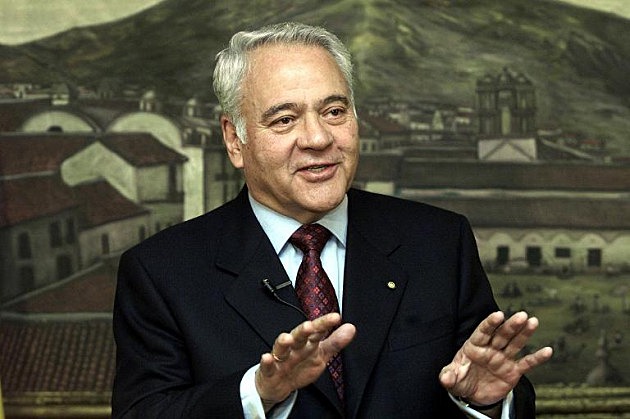 Equipo técnico trabaja en la nueva reforma