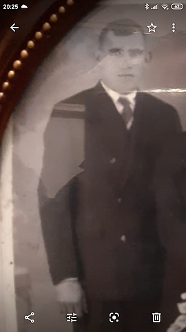 Nire amonaren aitaren jaiotza, Manuel +