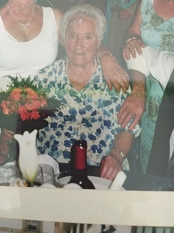 Nire aitonaren amaren jaiotza, Jesusa +