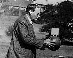 Publicación de las reglas del baloncesto