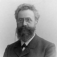 Alemania - Hermann Ebbinghaus practica sus primeros experimentos de memoria.