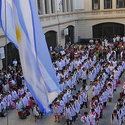 Timeline: La Escuela Secundaria en la Argentina