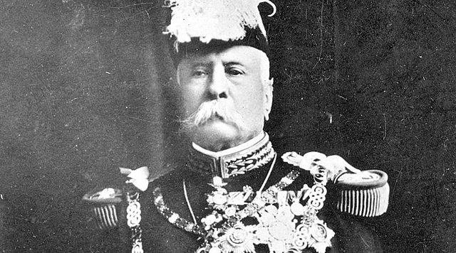 La dictadura de Porfirio Díaz (muerte a los indígenas) 1830 Oxaca -1915 Paris