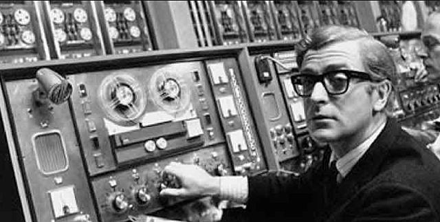 LA ELECTRÓNICA IRRUMPIÓ EN EL MUNDO DE LA RADIOFONÍA