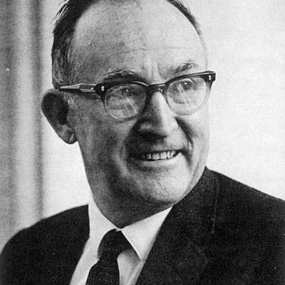 Timeline: Línea de tiempo George Kelly