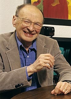 URIE BRONFENBRENNER (RUSIA)