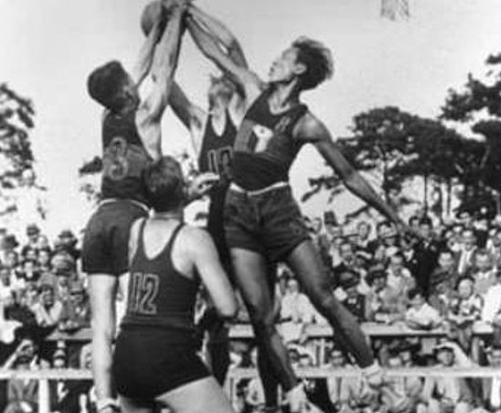 México 1er paies extranjero en adoptar el baloncesto