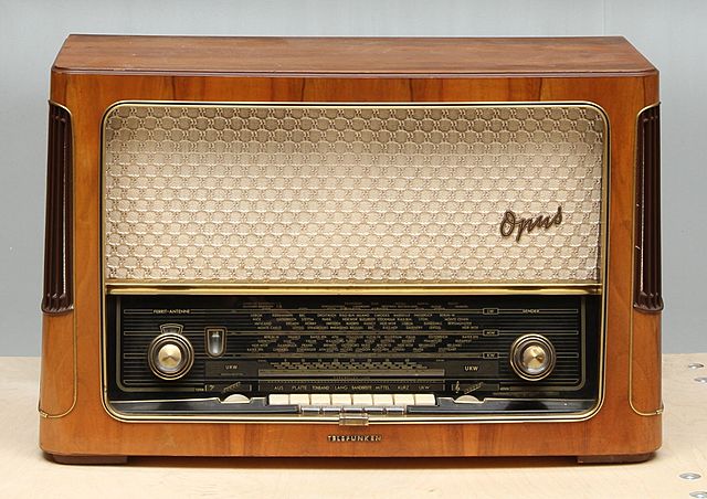 Radio-Guillermo marconi.