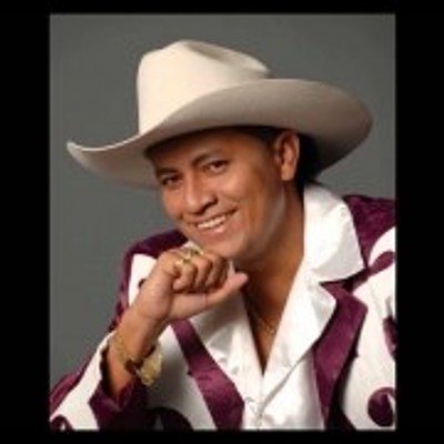 Timeline: Uriel Henao