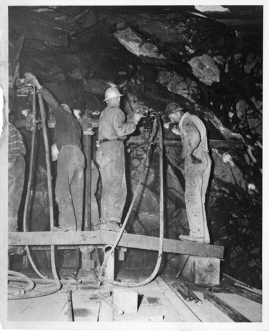 Drilling operations in Bacon Tunnel