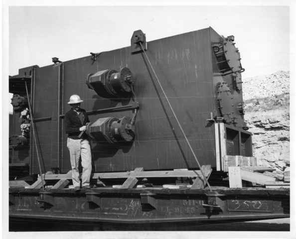 Close up view of the top of transformer on car number PRR 474225