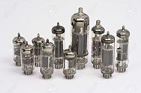 Antecedentes de los transistores y tubos de vacío