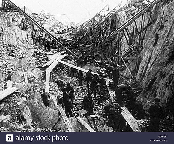 (Transports i comunicacions) Construcció de canlas a Anglaterra