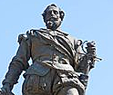 Miguel Lopez de Legazpiaren estatua