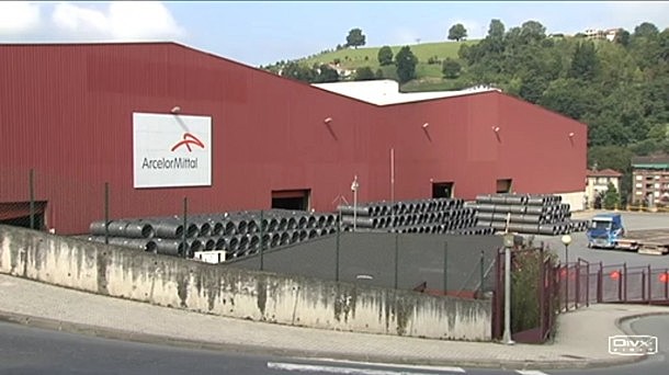 Esteban Orbegozo fabrika ireki.