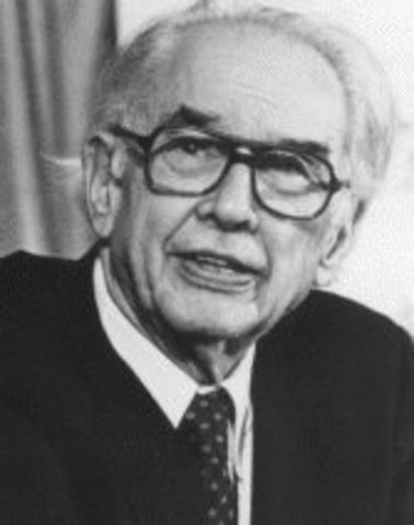 Nace en Halminton,Nueva York John Vincent Atanasoff