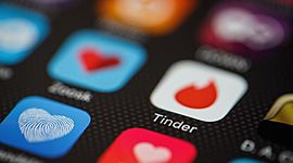 Timeline: The Start of Online Dating