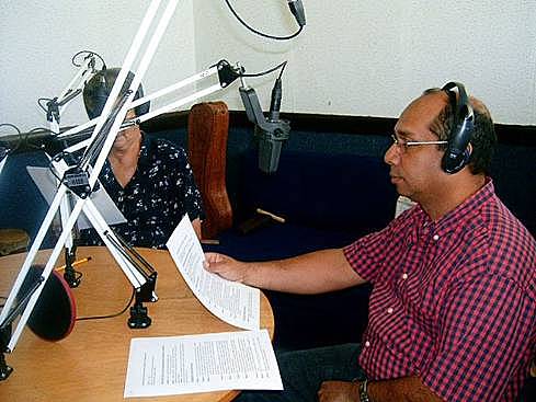 Educación por radio