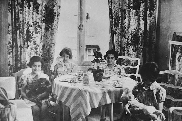 ANA FRANK SE MUDA A AMSTERDAM: UNA NUEVA VIDA