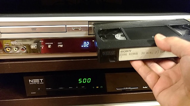 Educación multimedia