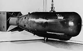 Japón crea bomba atómica