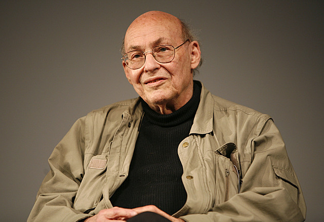 Marvin Minsky publica “Pasos hacia la inteligencia artificial”