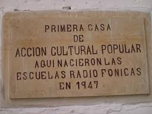 Escuelas radiofónicas