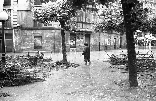 UHOLDEAK (HIRU URRETXUAR HIL)