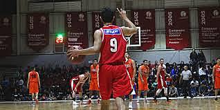 GUSTAVO AYÓN DEBUTA EN LA NBA CON LOS CHARLOTTE HORMETS